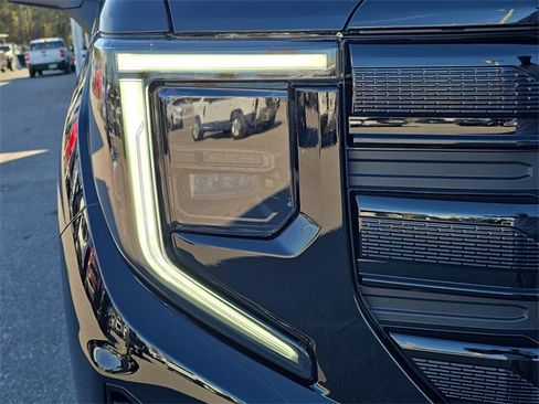 New 2026 GMC Sierra 1500 Elevation image 11