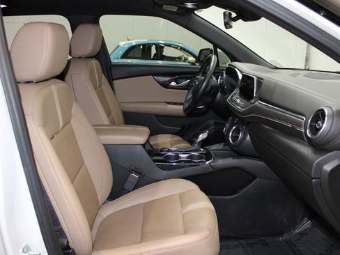 Used 2022 Chevrolet Blazer Premier w/ Enhanced Convenience Package image 17
