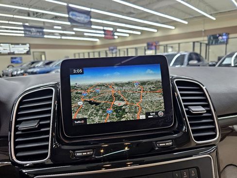 Used 2017 Mercedes-Benz GLE 350 w/ Premium 1 Package image 32