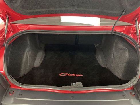 Used 2016 Dodge Challenger SRT Hellcat image 28