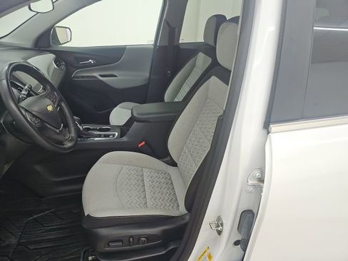 Used 2024 Chevrolet Equinox LT w/ LPO, Floor Liner Package image 2