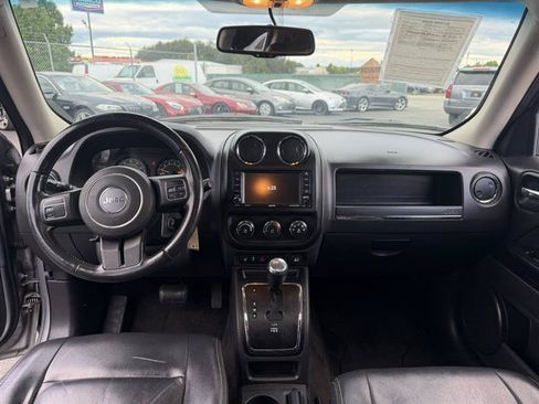 Used 2015 Jeep Patriot High Altitude FWD image 17