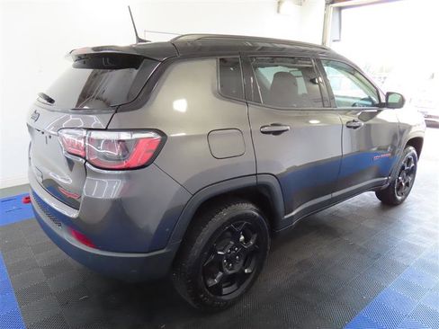 Used 2024 Jeep Compass Trailhawk image 15