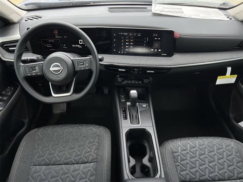 New 2026 Nissan Kicks SV image 8