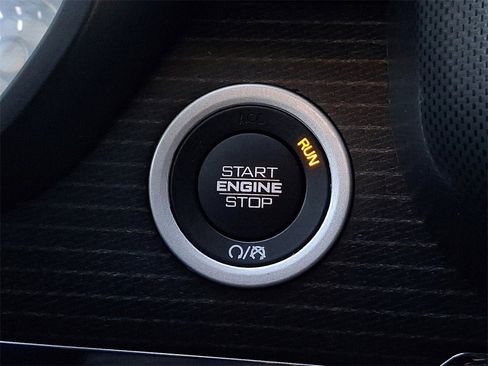 Used 2022 RAM 1500 Limited image 24