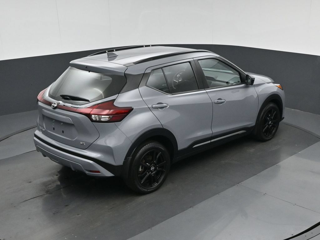 Used 2023 Nissan Kicks SR FWD image 57