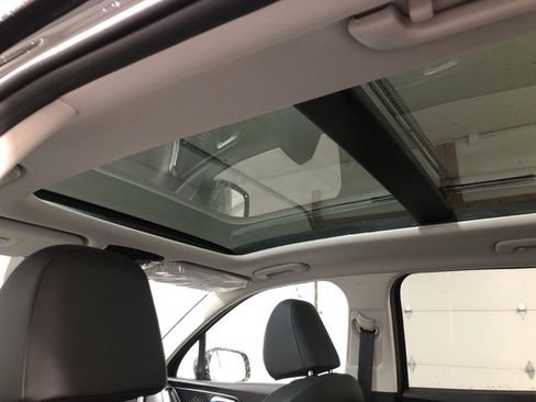 New 2026 Kia Sorento S w/ S Panoramic Sunroof Package image 18