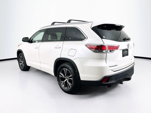 Used 2016 Toyota Highlander XLE AWD/4WD image 5