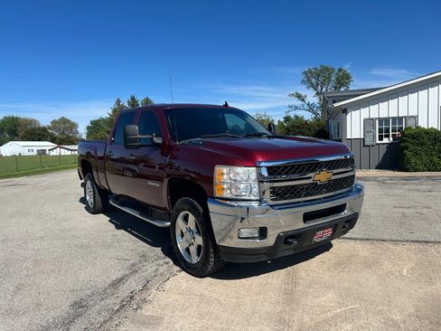 Used 2013 Chevrolet Silverado 2500 LT w/ Interior Plus Package AWD/4WD image 3