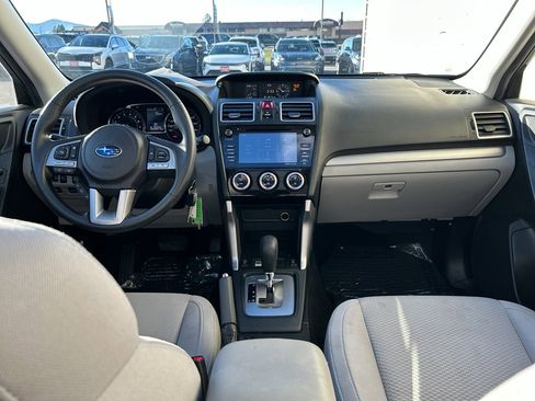 Used 2017 Subaru Forester 2.5i Premium image 16