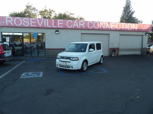 Used 2009 Nissan Cube 1.8 SL w/ Interior Designer Pkg FWD image 1