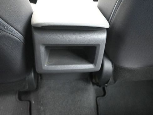 Used 2022 Toyota Camry LE image 18