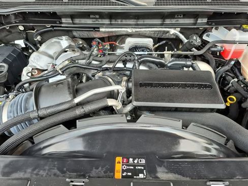 Used 2025 Chevrolet Silverado 2500 LT w/ Convenience Package AWD/4WD image 32