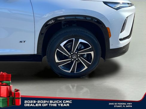 New 2025 Buick Enclave Sport Touring w/ Super Cruise Package image 23