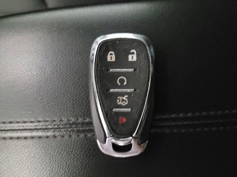 Used 2023 Chevrolet Malibu LT FWD image 32