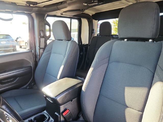 Used 2021 Jeep Gladiator Sport AWD/4WD image 22