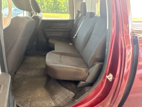 Used 2018 RAM 1500 Express w/ Express Value Package RWD image 11