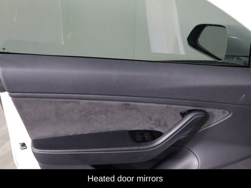 Used 2018 Tesla Model 3 Long Range RWD image 13