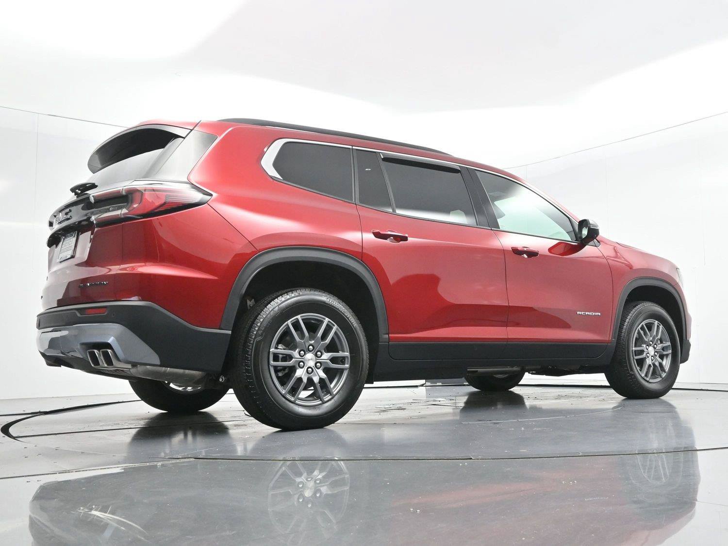 Used 2025 GMC Acadia Elevation FWD image 53