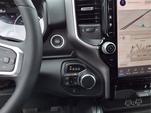 New 2026 RAM 1500 Big Horn AWD/4WD image 6