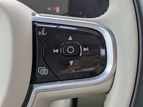 Certified 2023 Volvo XC90 T8 Ultimate w/ Protection Package Premier AWD/4WD image 39