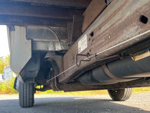 Used 2010 Chevrolet Express 3500 image 8