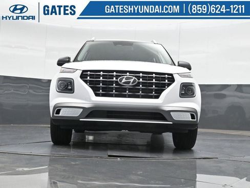 New 2025 Hyundai Venue Limited image 43
