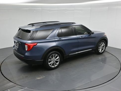 Used 2021 Ford Explorer XLT w/ Equipment Group 202A image 43