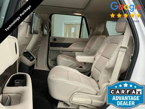 Used 2018 Lincoln Navigator Select w/ Technology Package RWD image 19