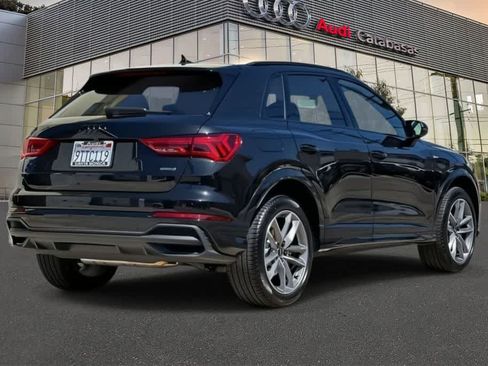 Used 2025 Audi Q3 2.0T Premium w/ Black Optic Sport Package AWD/4WD image 2