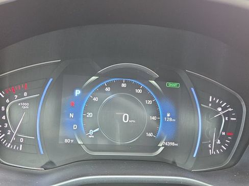 Used 2020 Hyundai Santa Fe SEL FWD image 9