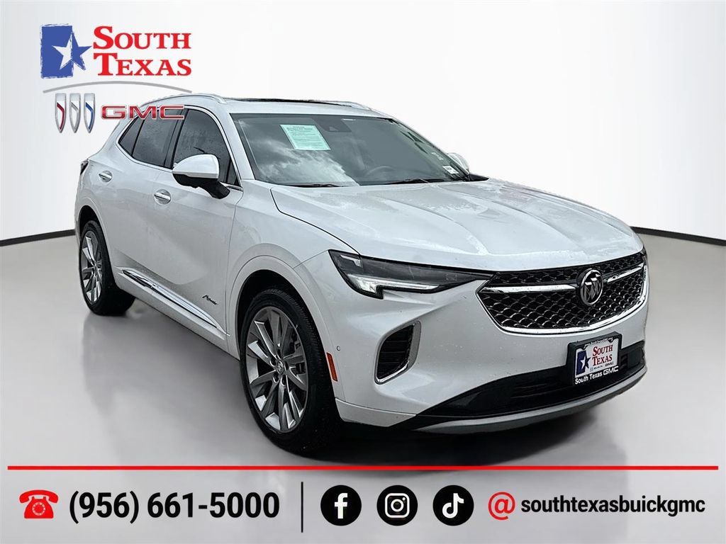 Used 2023 Buick Envision Avenir FWD image 1