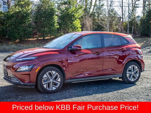 Used 2023 Hyundai Kona SEL FWD image 3
