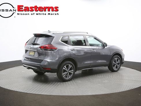 Used 2019 Nissan Rogue SV w/ Premium Package image 44