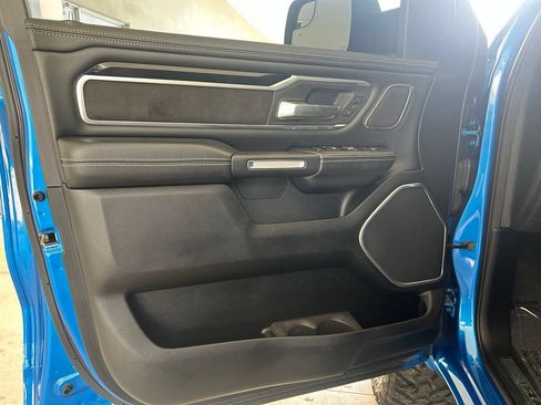 Used 2020 RAM 1500 Laramie RWD image 41