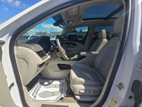 Used 2018 GMC Terrain Denali w/ Advanced Safety Package image 14