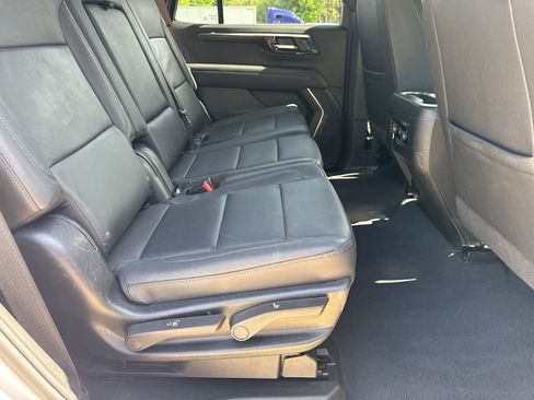 Used 2025 Chevrolet Tahoe LT AWD/4WD image 15