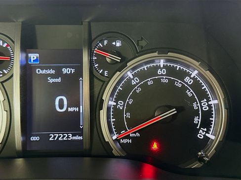 Certified 2020 Toyota 4Runner TRD Off-Road Premium AWD/4WD image 16