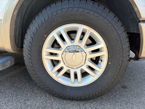 Used 2013 Ford F150 Lariat w/ Mid Equipment Group RWD image 11