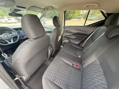 Used 2021 Nissan Kicks SV FWD image 26