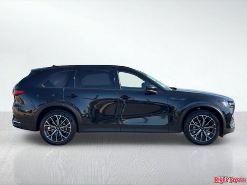 Used 2025 MAZDA CX-70 Plug-In Hybrid w/ Premium Pkg image 8