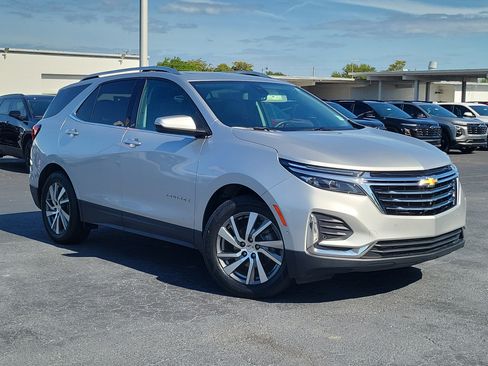 Used 2022 Chevrolet Equinox Premier FWD image 34
