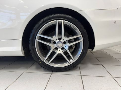 Used 2017 Mercedes-Benz E 400 4MATIC Coupe image 61