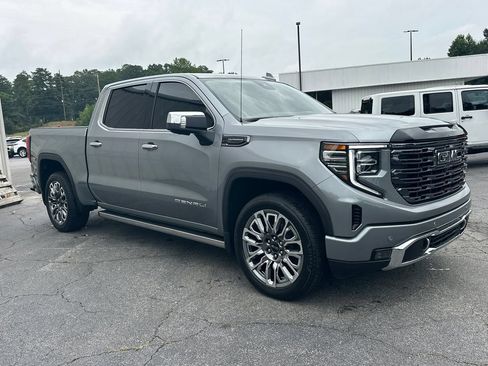 Used 2025 GMC Sierra 1500 Denali Ultimate AWD/4WD image 4