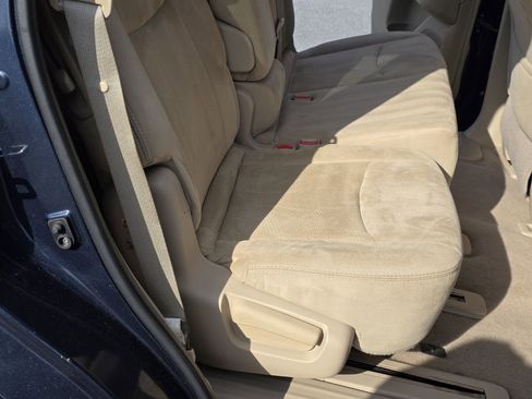 Used 2014 Nissan Pathfinder SV image 16