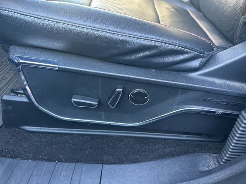 Used 2022 Ford F150 Lariat w/ Equipment Group 502A High image 6