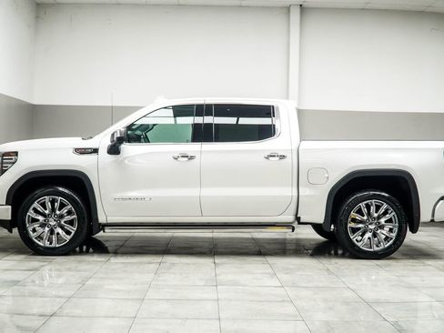 Used 2025 GMC Sierra 1500 Denali image 9