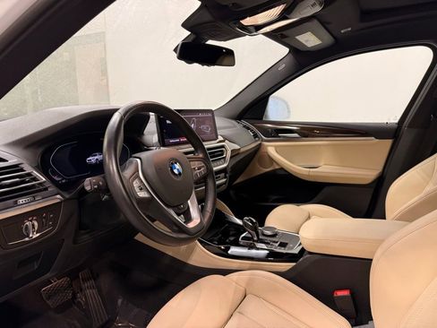 Used 2023 BMW X4 xDrive30i w/ Convenience Package image 11