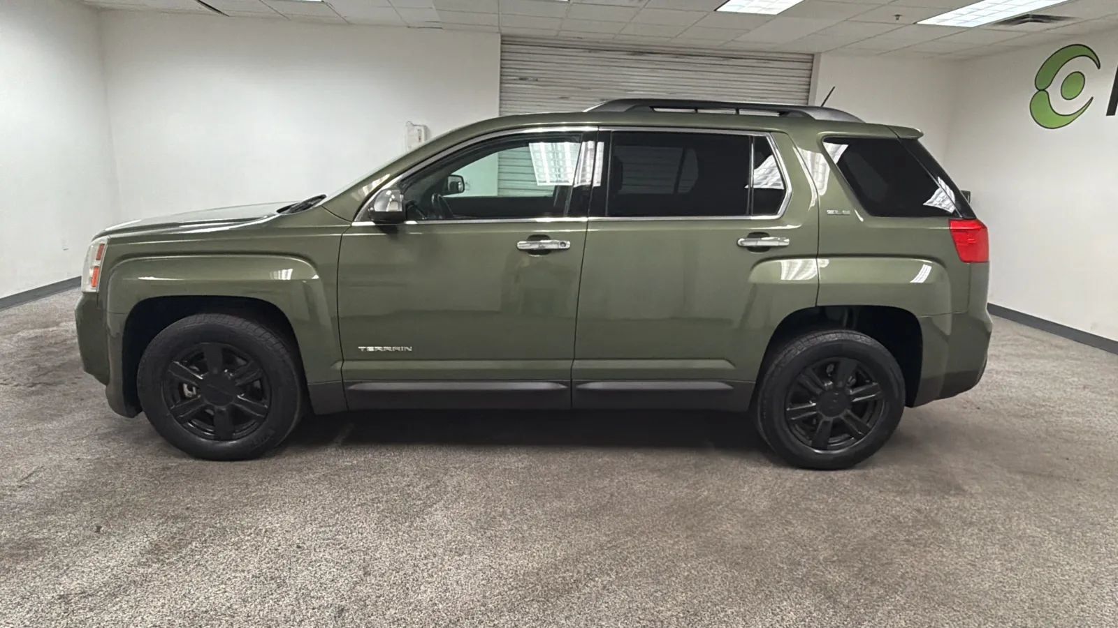Used 2015 GMC Terrain SLE AWD/4WD image 8