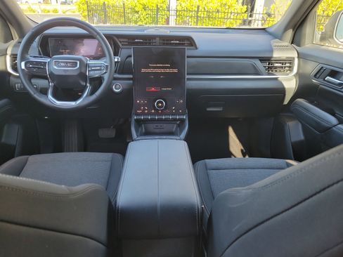 Used 2025 GMC Terrain Elevation image 13